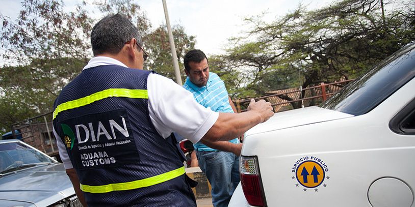 Restricciones y prohibiciones en la aduana en Colombia