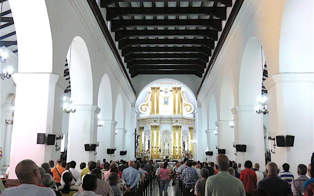 Basílica Nuestra Señora de la Candelaria, Colombia